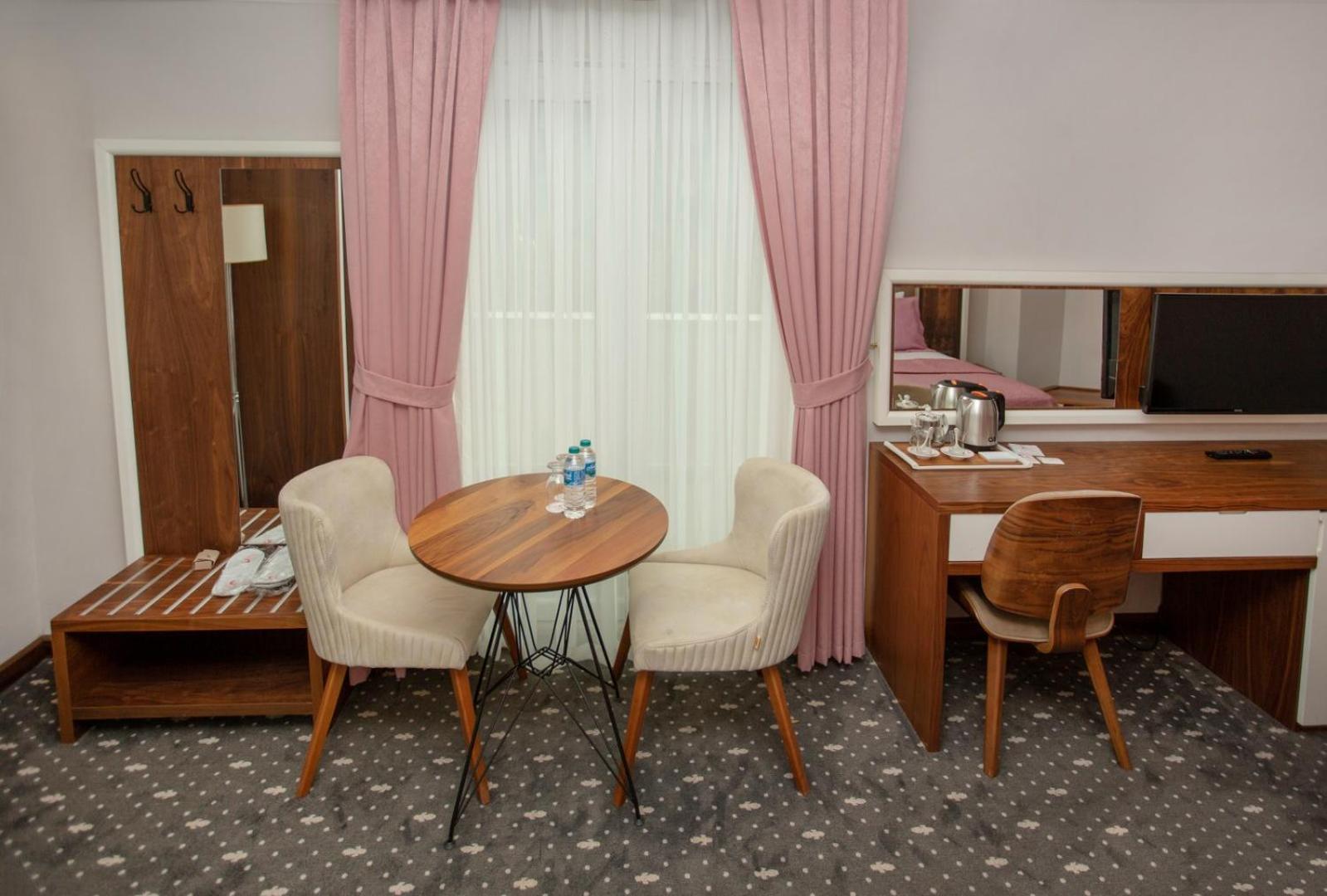 Jolnar Garden Hotel Macka Екстер'єр фото